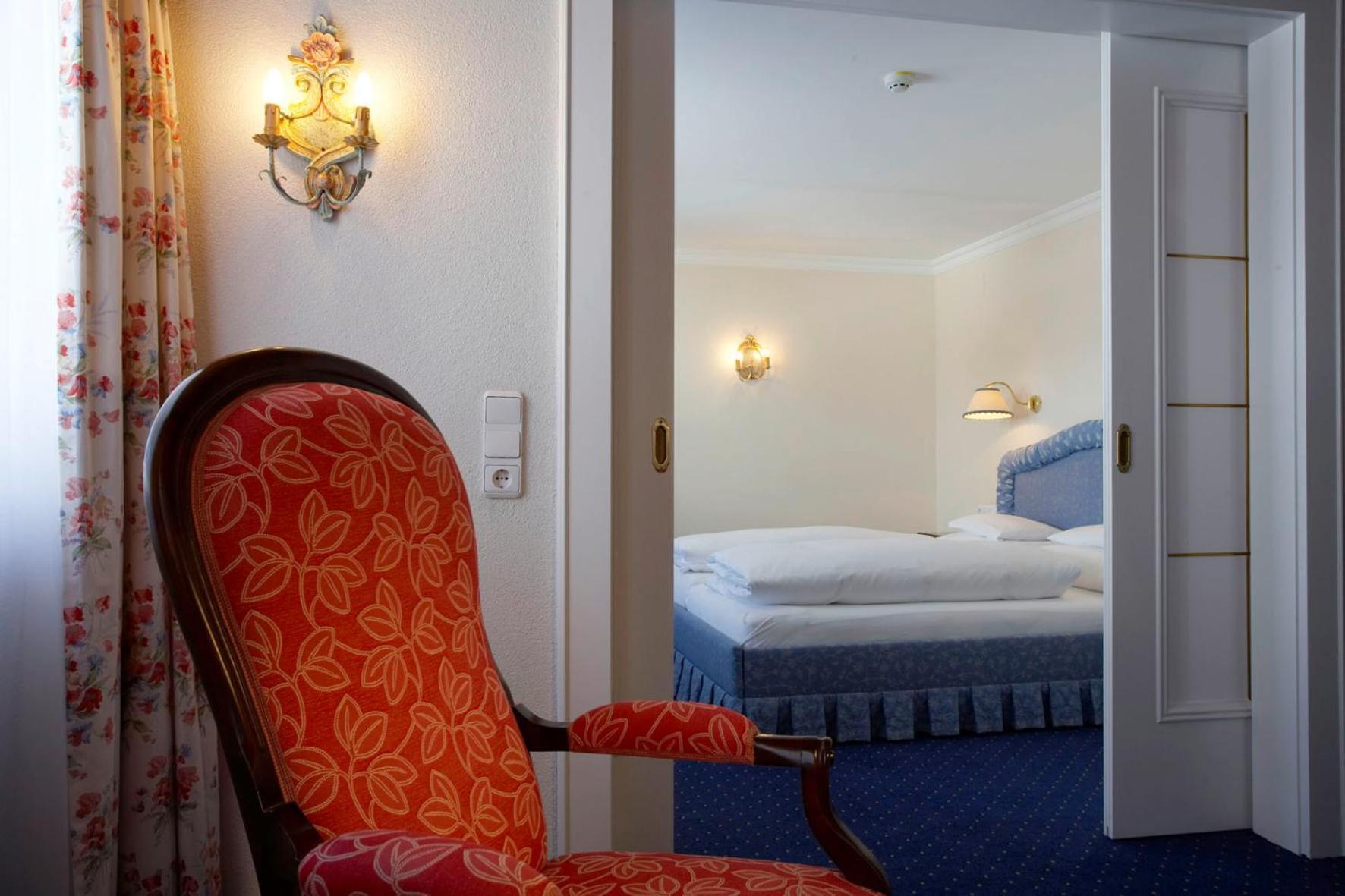 Hotel Hirlanda Zuers Exterior photo